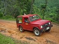065 - 0705 - dans le 4x4 6 - Ils sont bo les mecanos.jpg